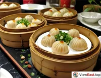 In an upscale Fujian hotel, Sha County buns are presented as a special dim sum, enhanced by exquisite tableware.