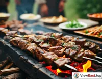 At an outdoor wedding in Xinjiang, mutton skewers as a specialty snack bring the authentic flavor of Xinjiang to the guests.