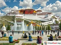 The tranquility of the Potala Palace Square, where modernity and antiquity blend. 
